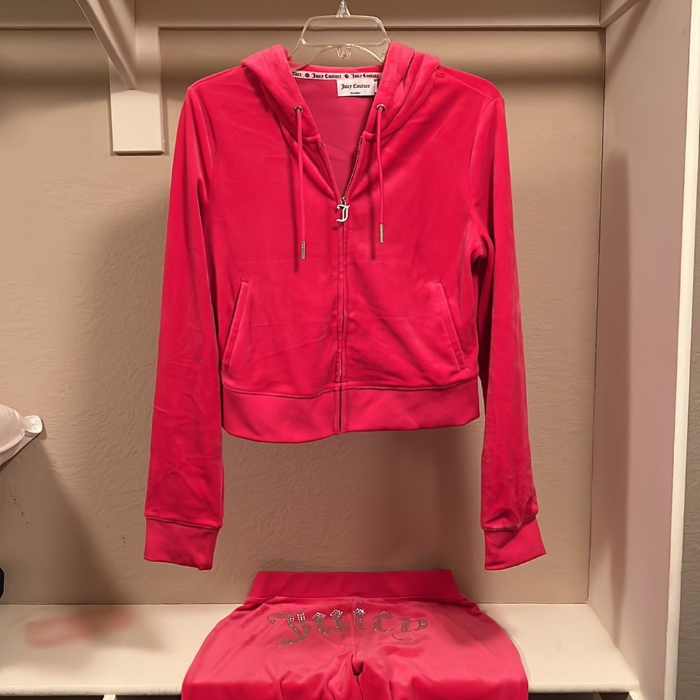 Juicy Couture Bling Crop Recycled Polyester Blend Velour Hoodie and Pants